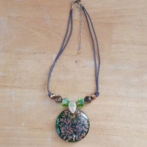 Elegant Green Pendant Necklace